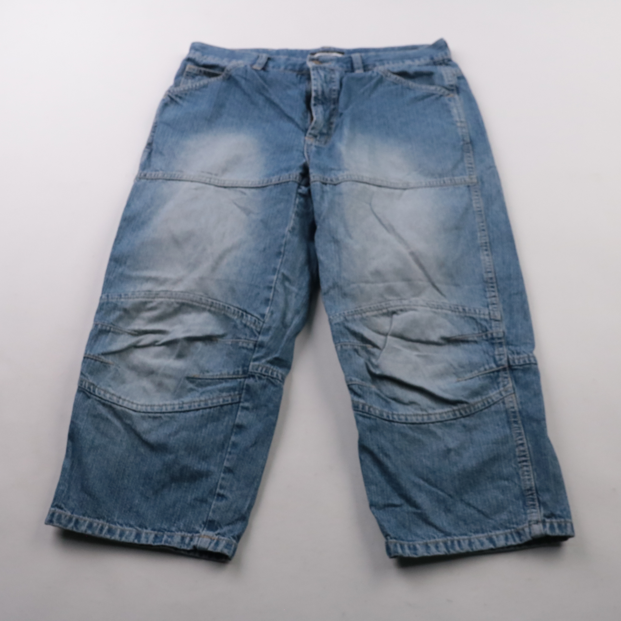 250126843-1