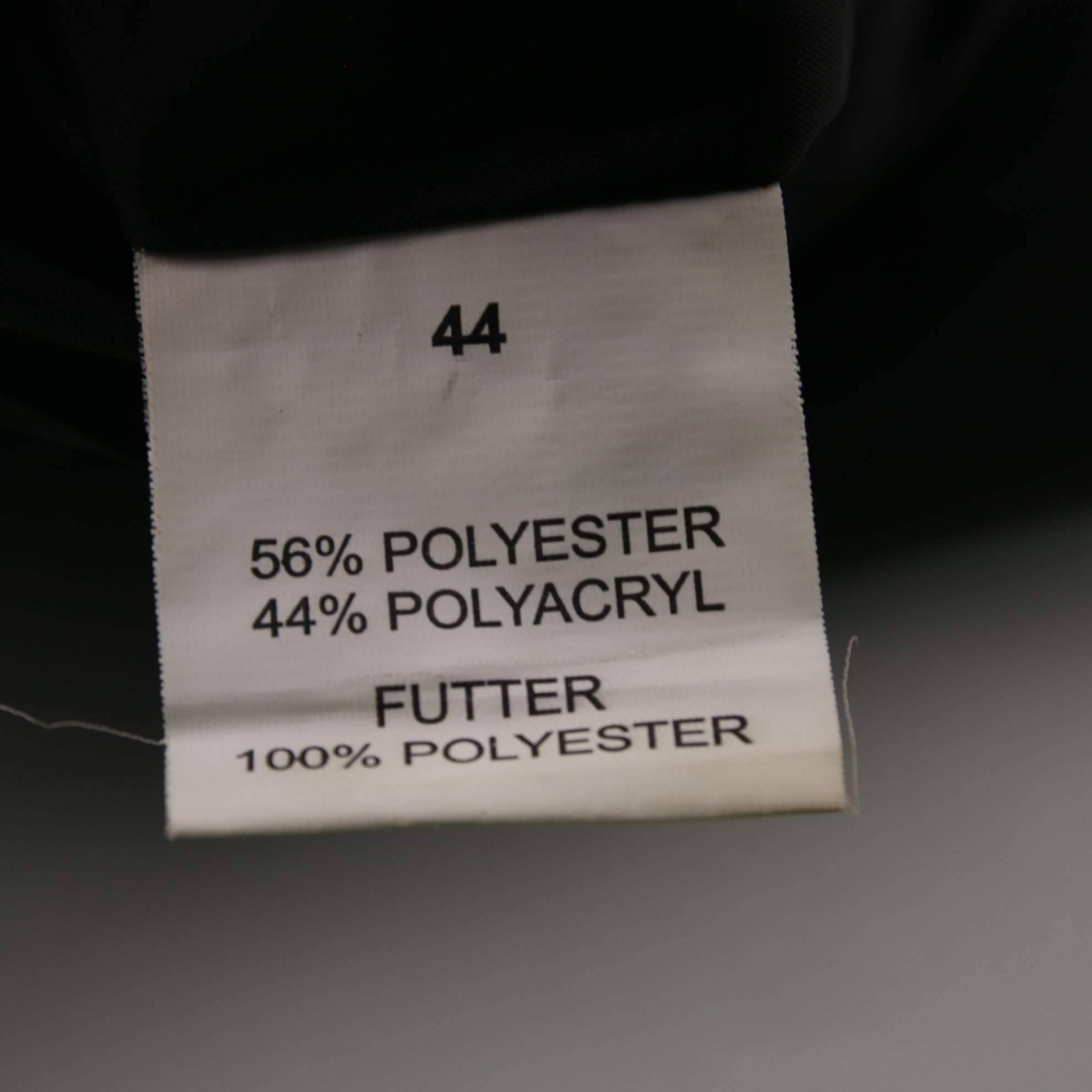 250106212-b