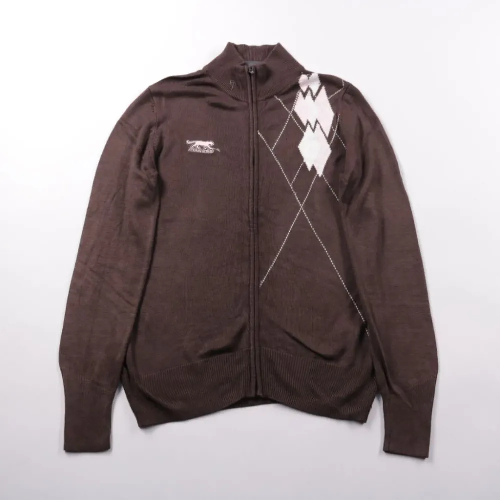 251123081-1