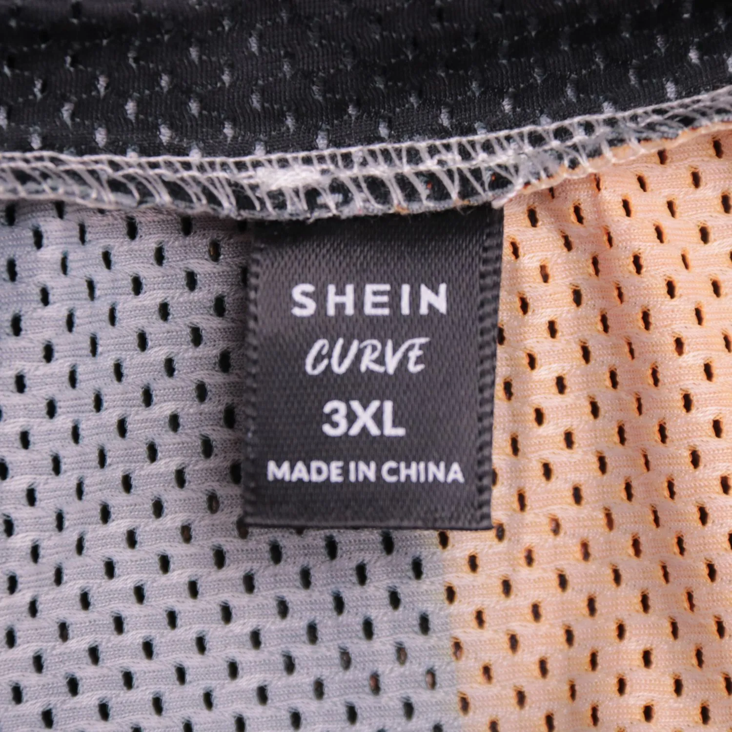 Женская футболка SHEIN CURVE с номером, размер 56 (3XL)