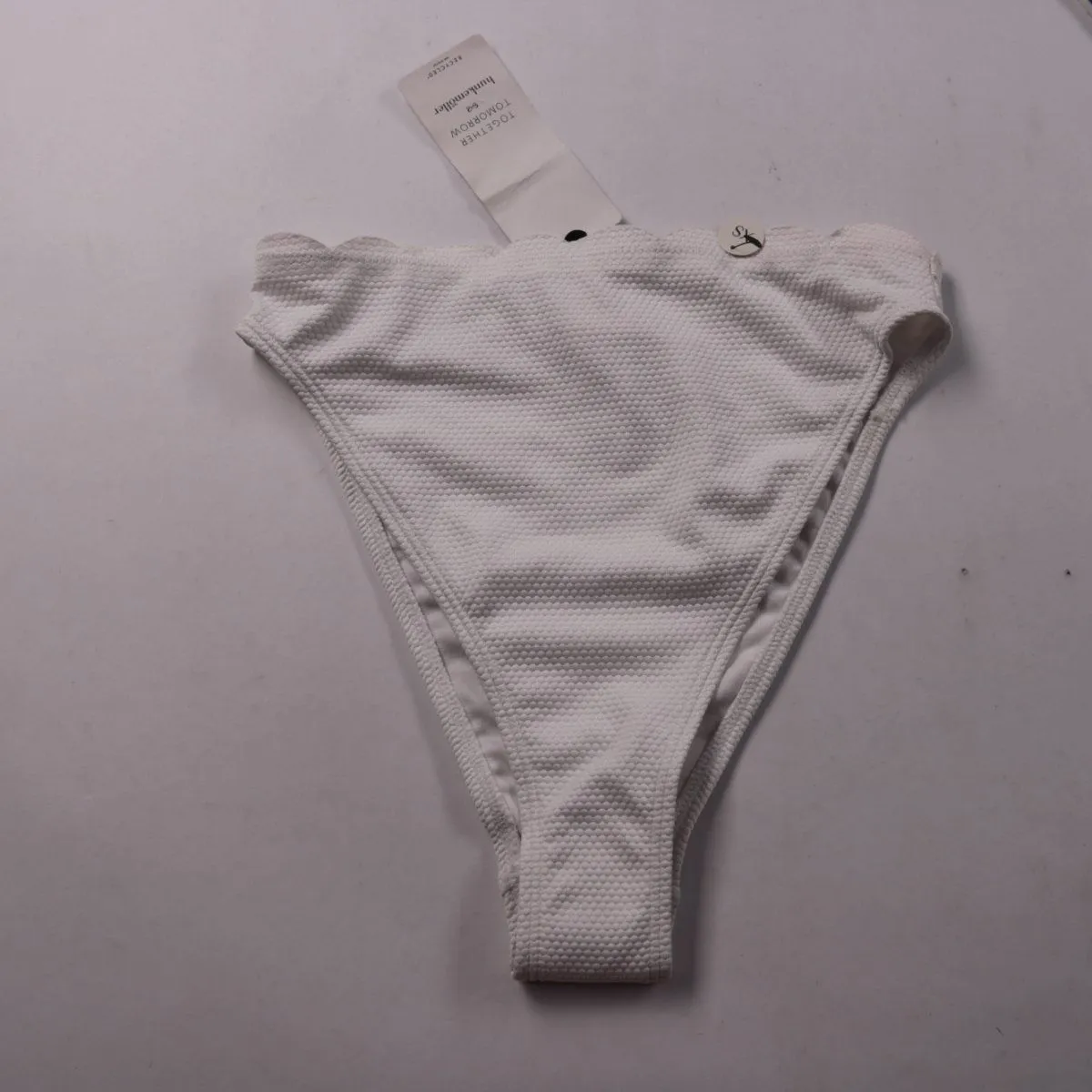 стринги Hunkemöller