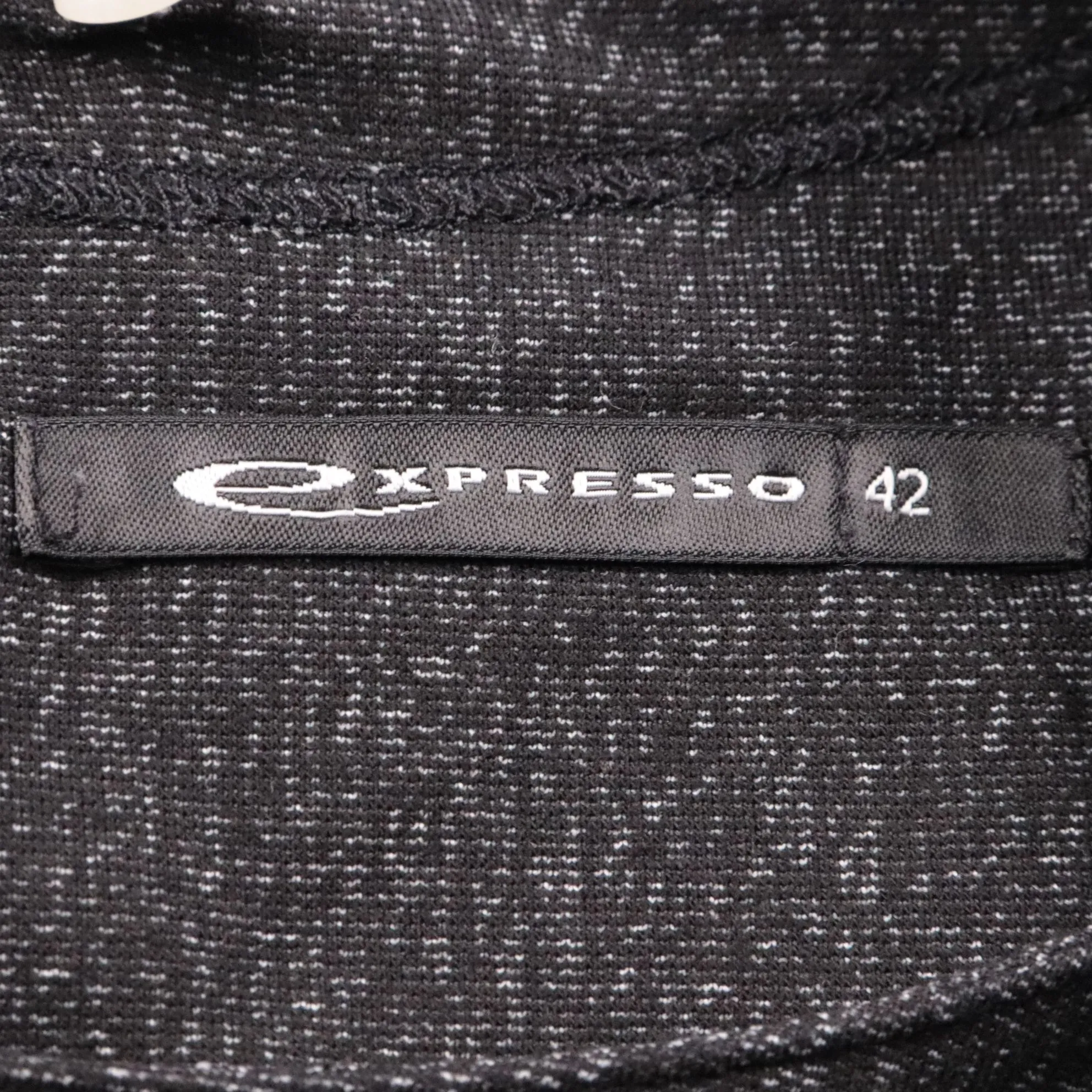 250105268-b