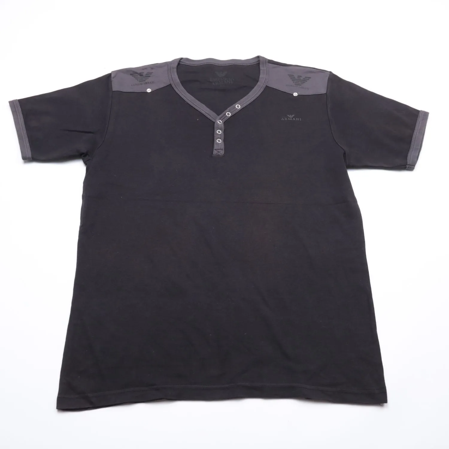 футболка Emporio Armani