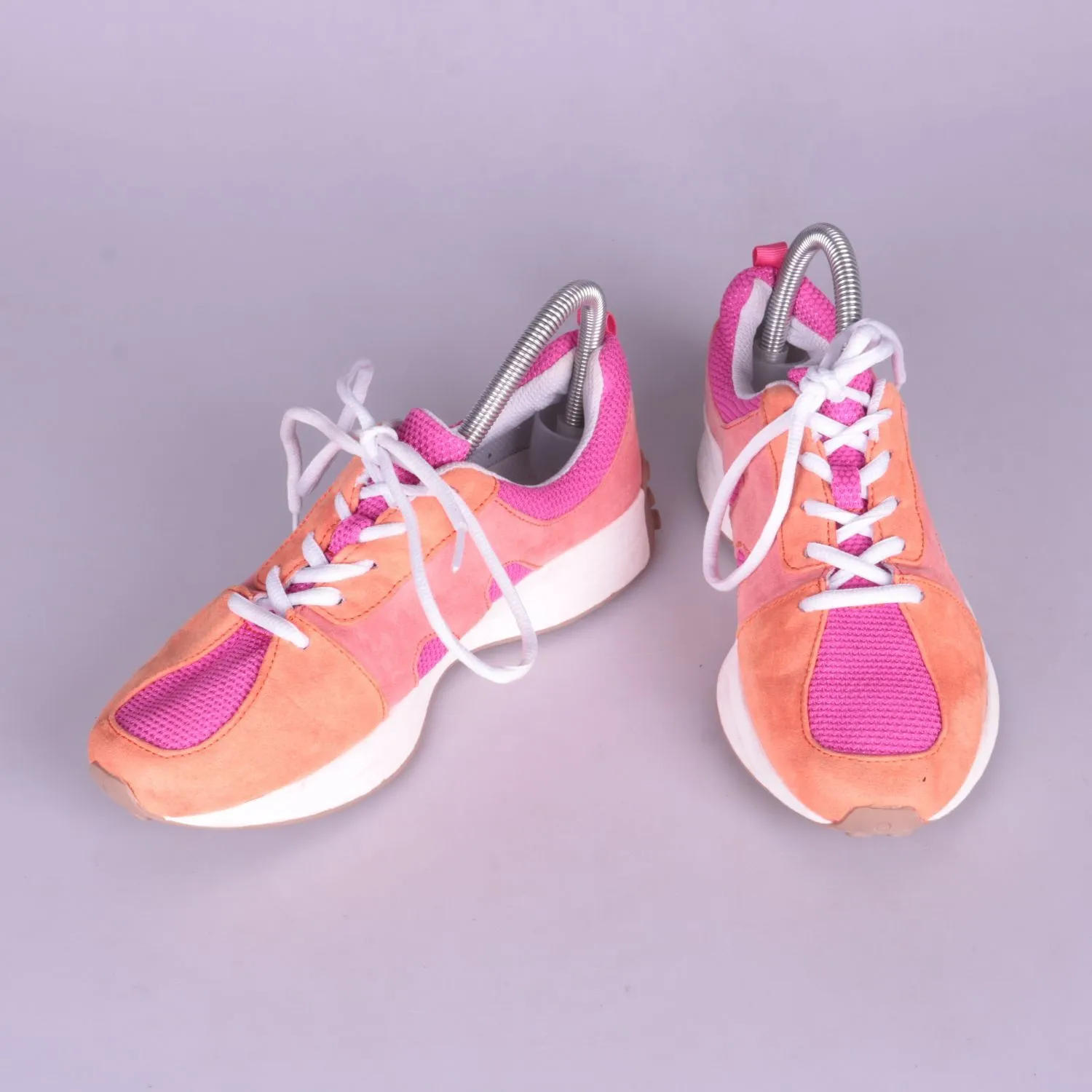 кроссовки